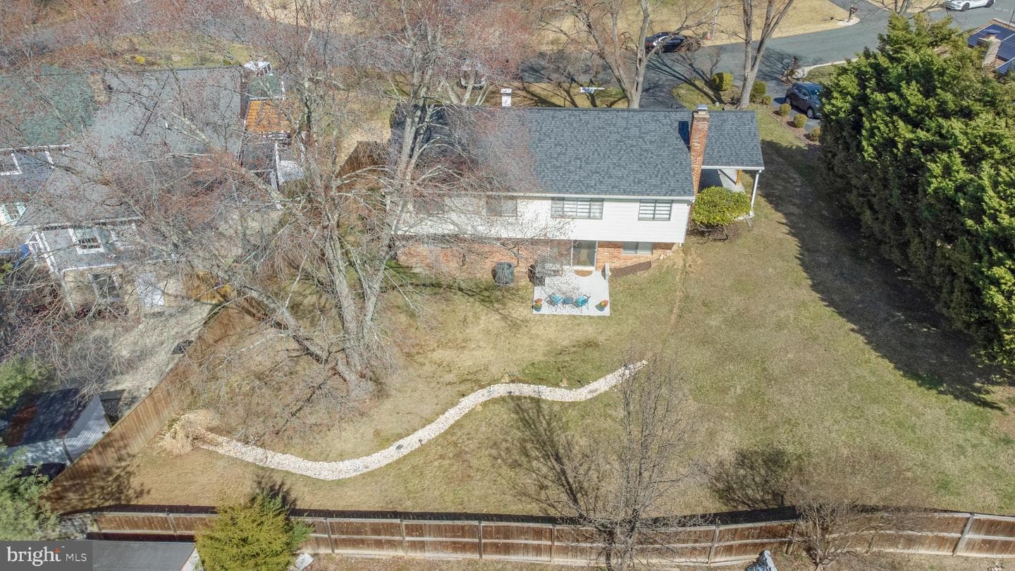 5 Southview Court photo 72