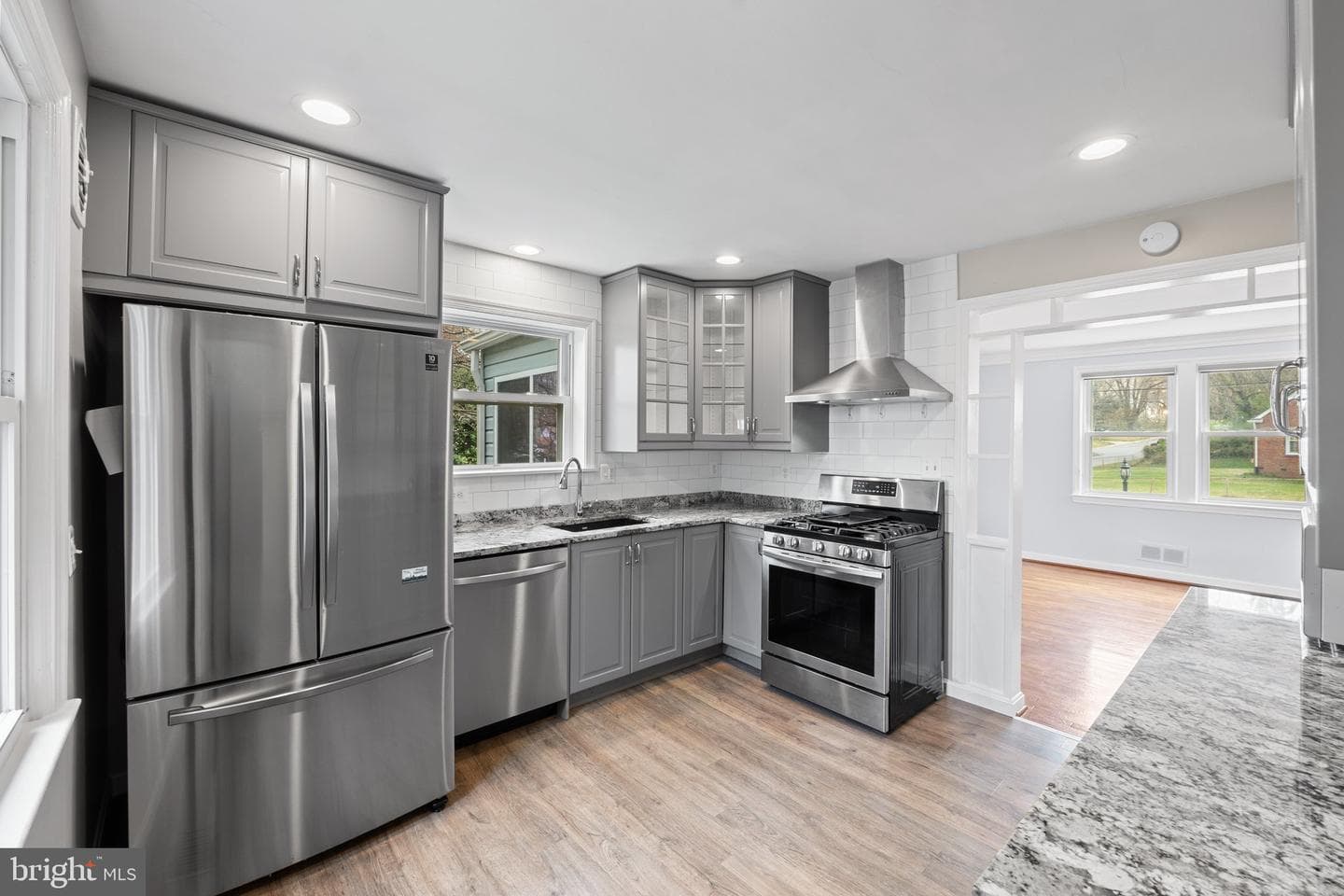 11316 Galt Avenue photo 27