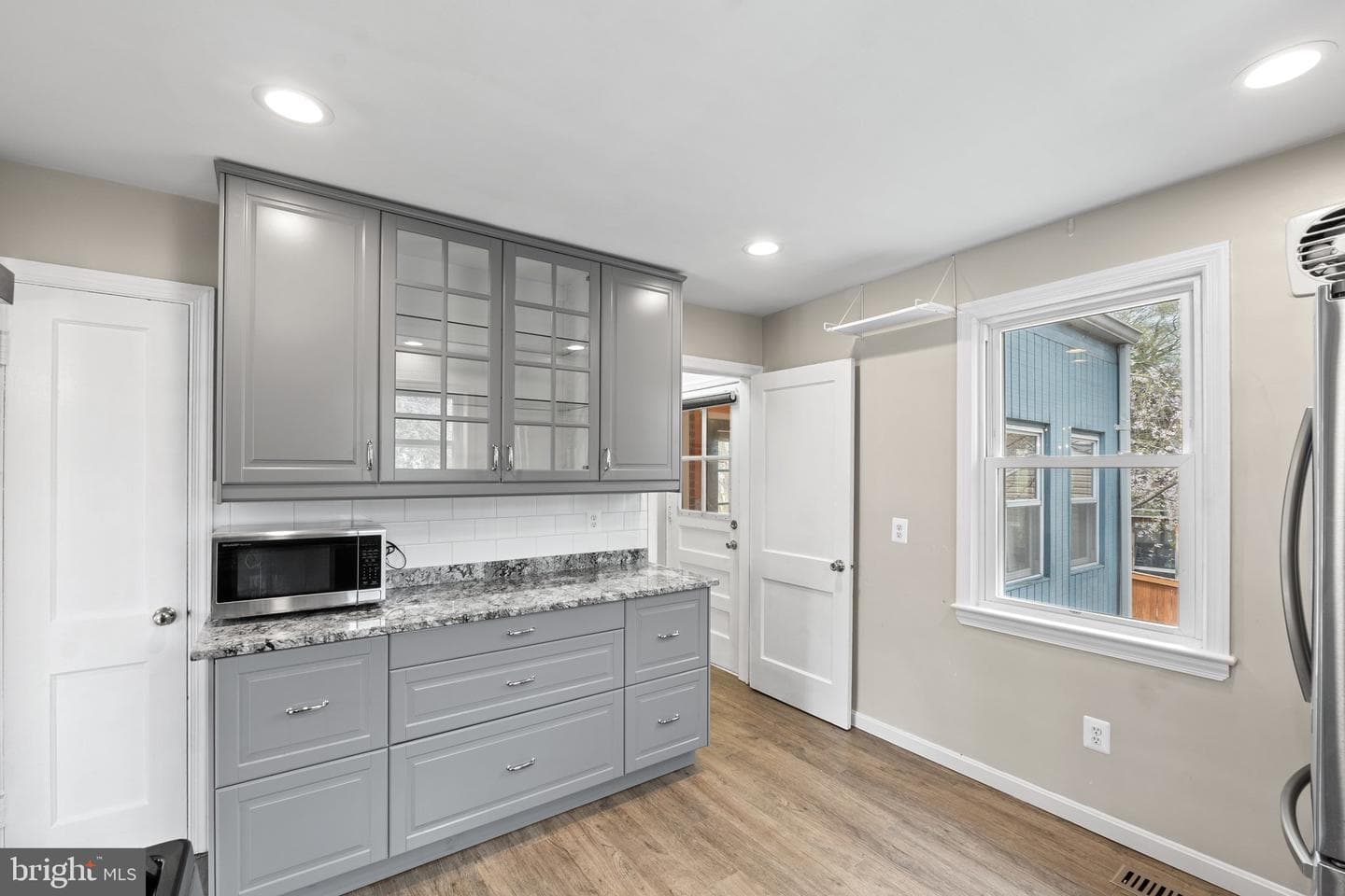 11316 Galt Avenue photo 29