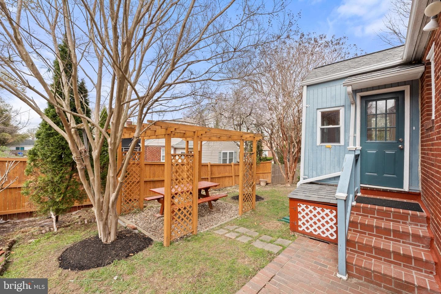 11316 Galt Avenue photo 41