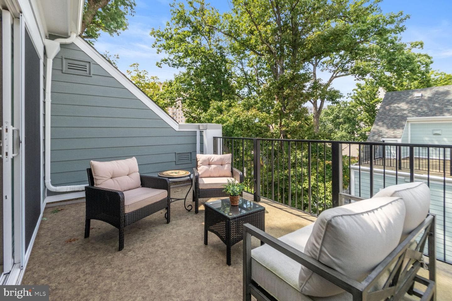 32 Ellsworth Heights Street photo 23