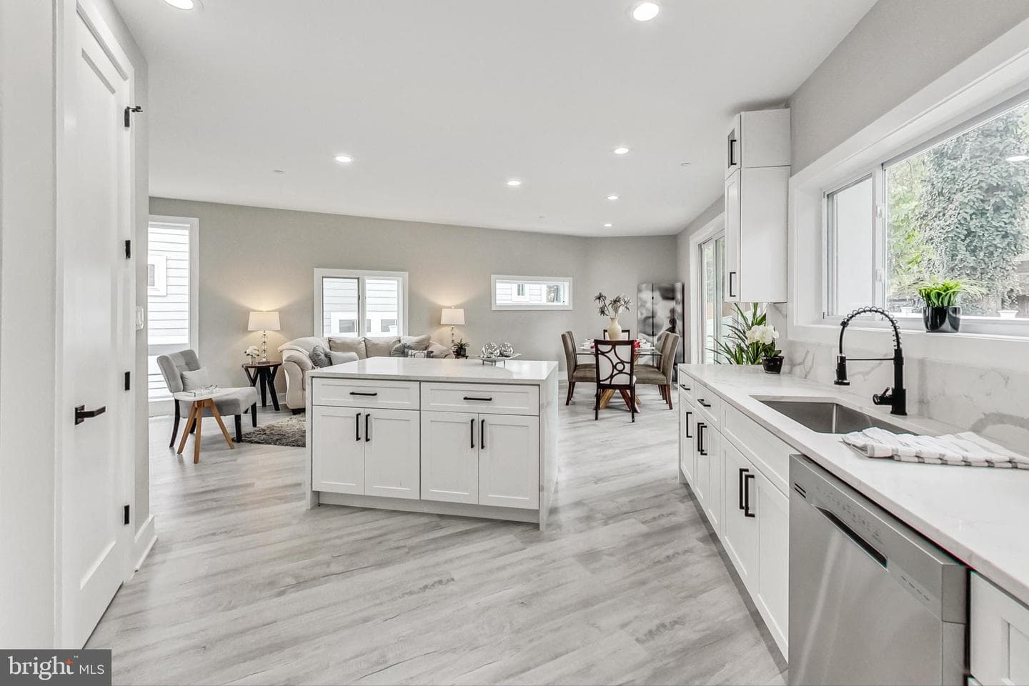 2932 University Boulevard W photo 14
