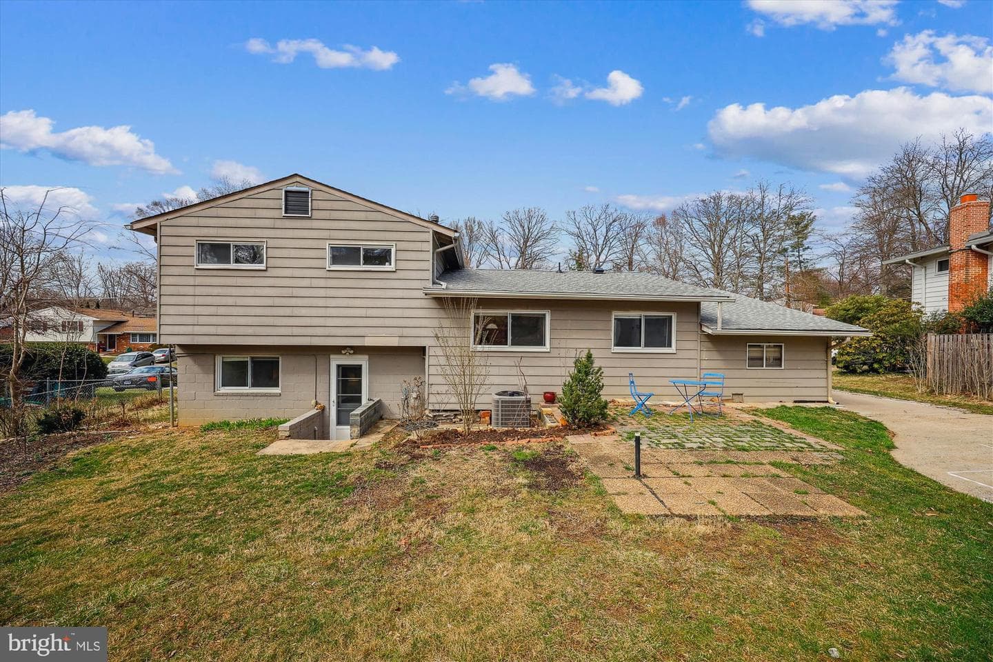 14415 Brad Drive photo 2