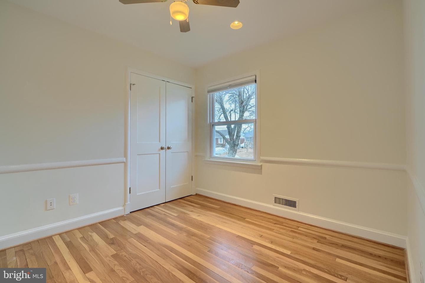 9715 Saxony Road photo 13