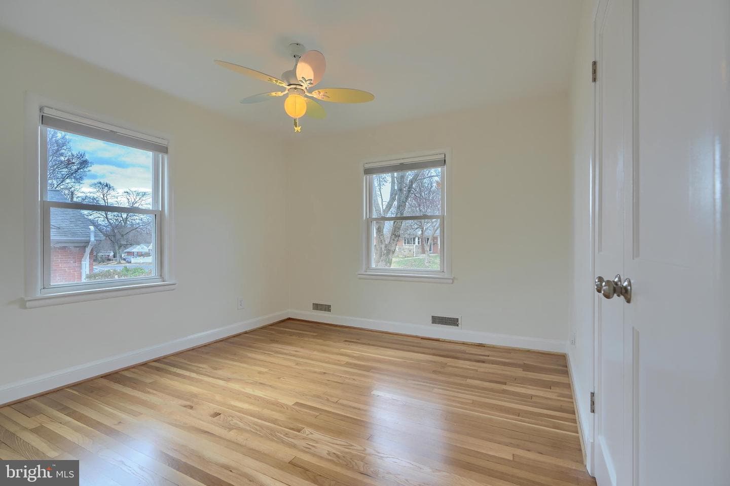 9715 Saxony Road photo 14
