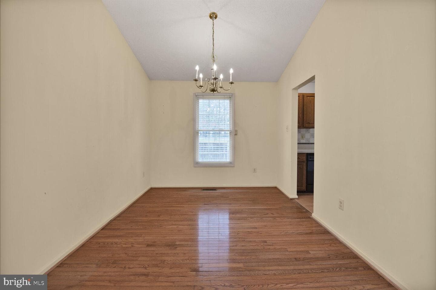 20820 Scottsbury Drive photo 18