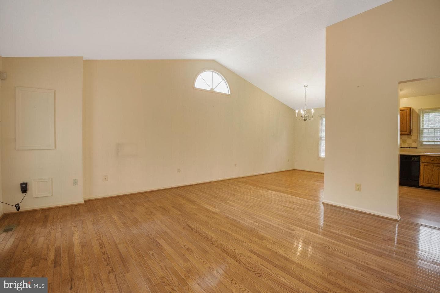 20820 Scottsbury Drive photo 5