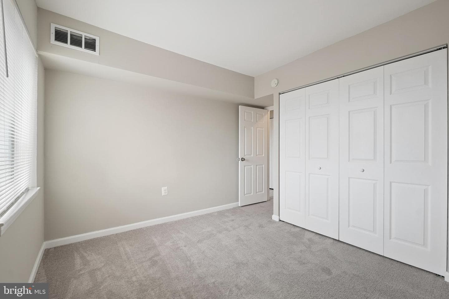 454 Girard Street #303 photo 15