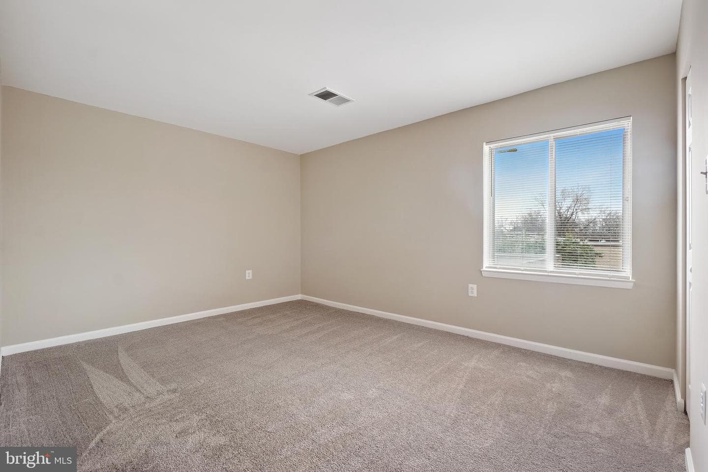 454 Girard Street #303 photo 18