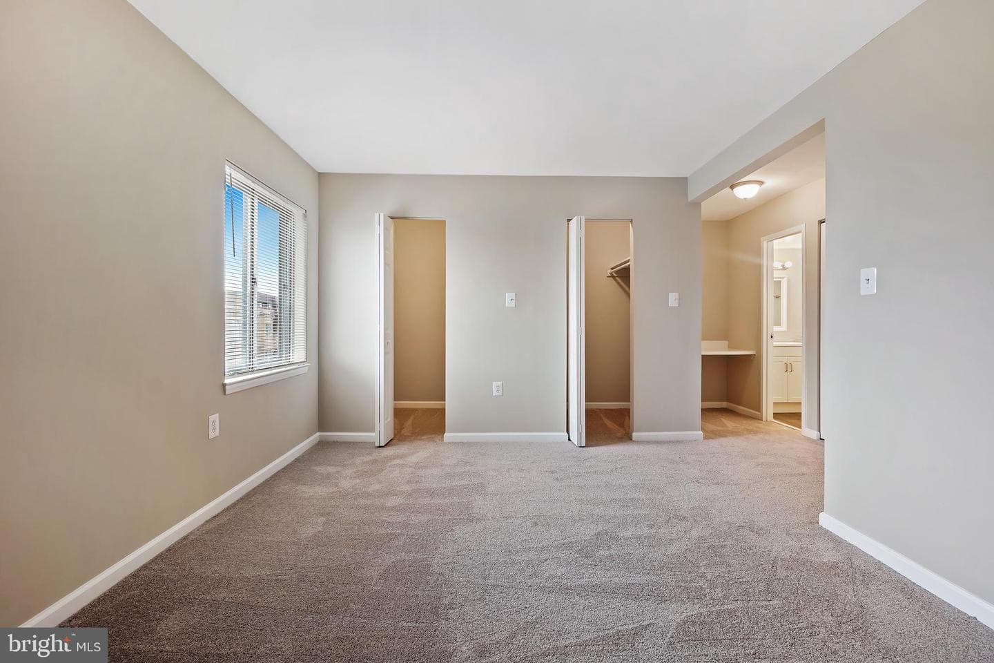 454 Girard Street #303 photo 19