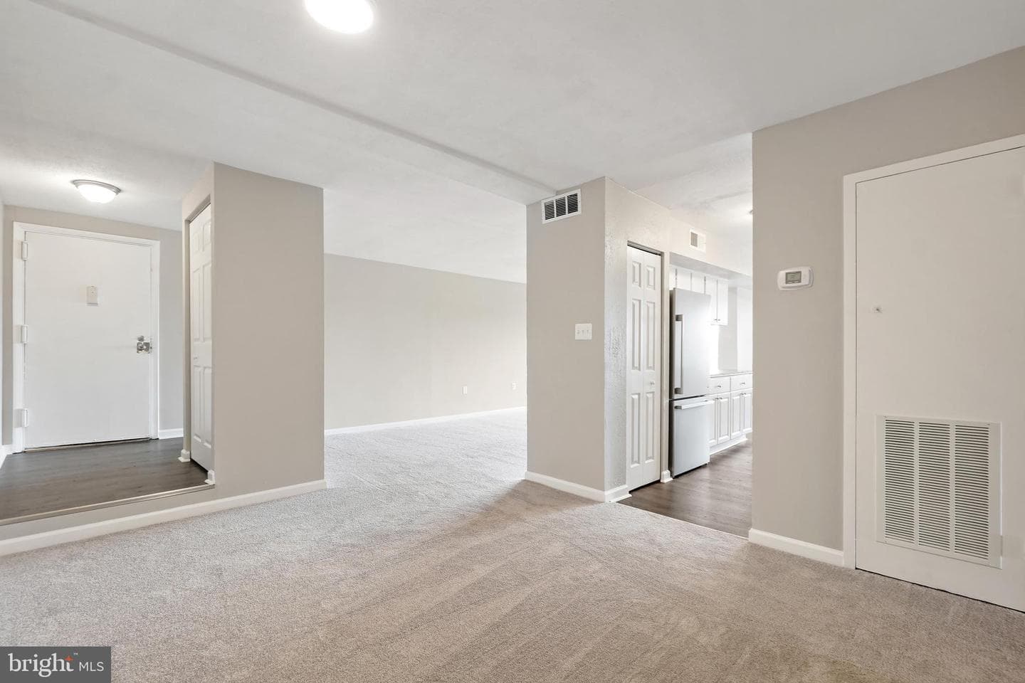 454 Girard Street #303 photo 3