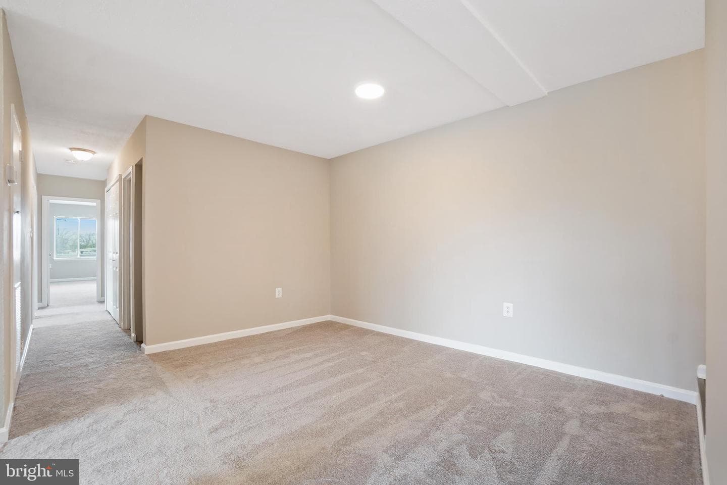 454 Girard Street #303 photo 4