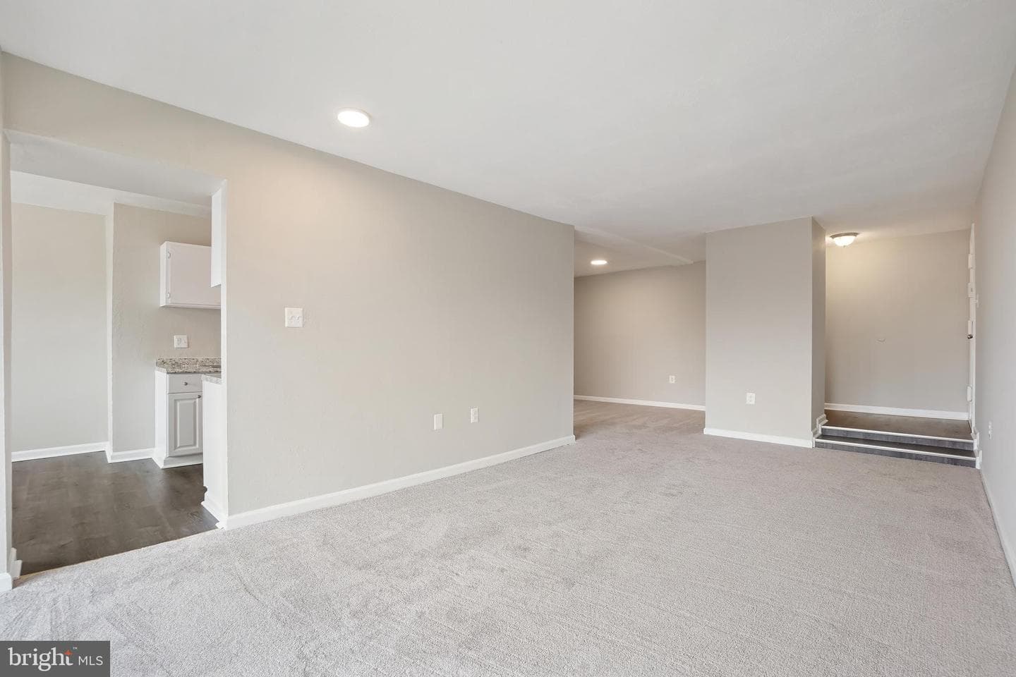 454 Girard Street #303 photo 5