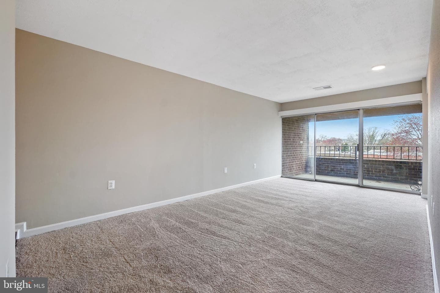 454 Girard Street #303 photo 6