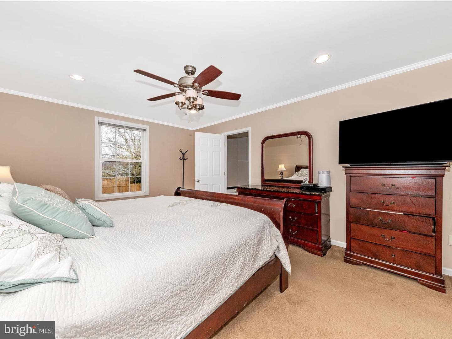 19005 Dowden Circle photo 20