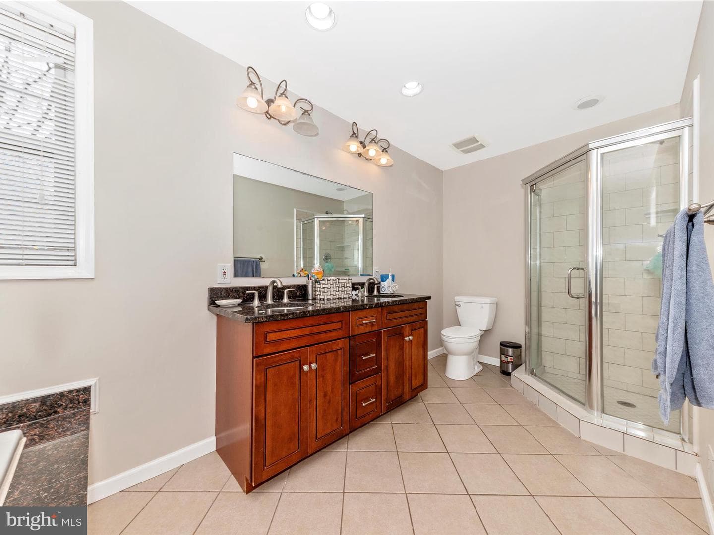 19005 Dowden Circle photo 22