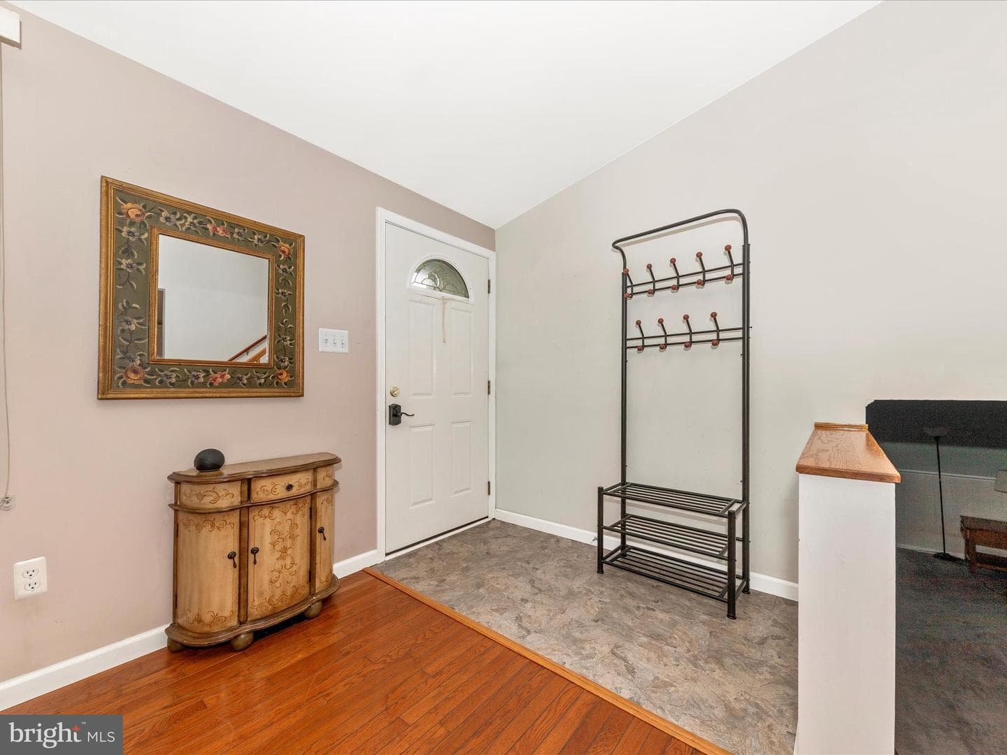 19005 Dowden Circle photo 3