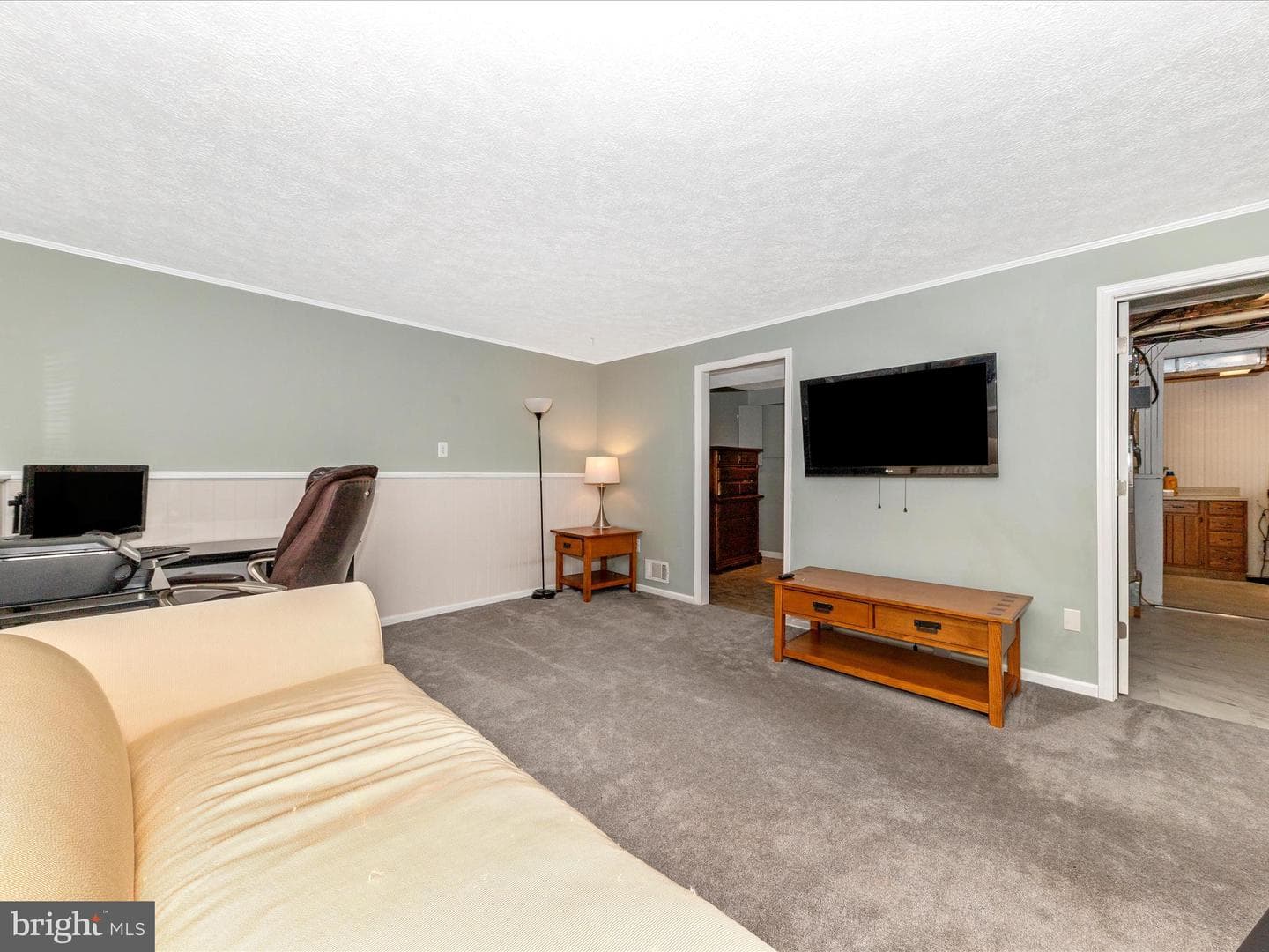19005 Dowden Circle photo 31