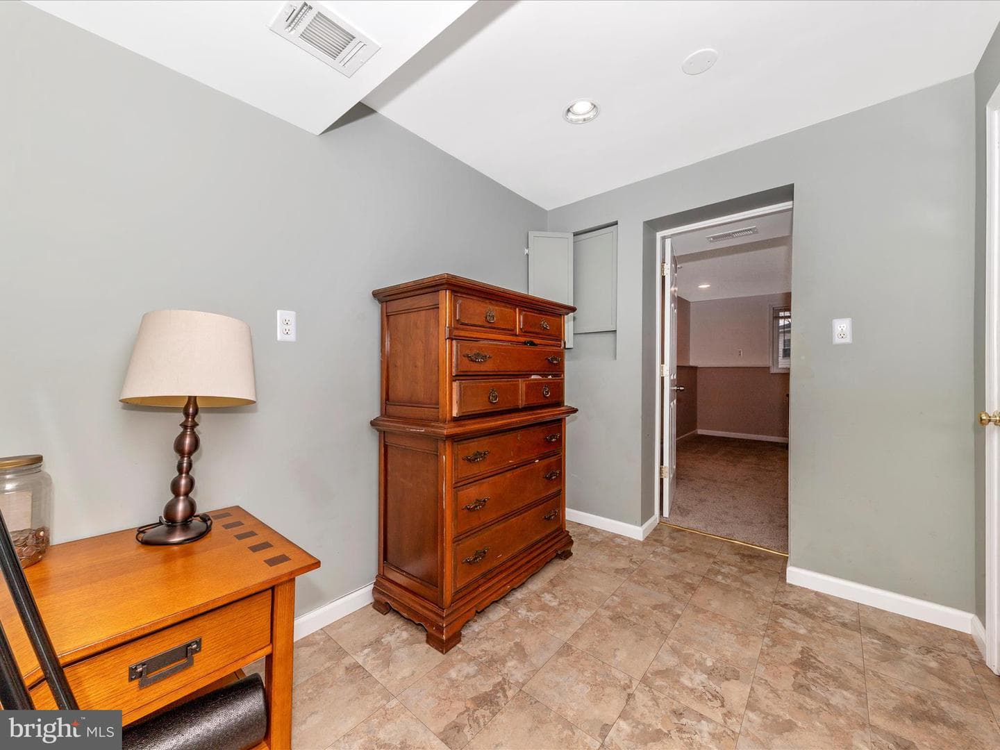 19005 Dowden Circle photo 34