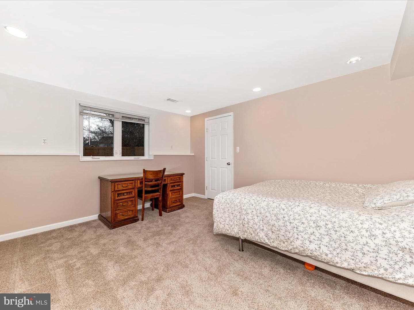19005 Dowden Circle photo 36
