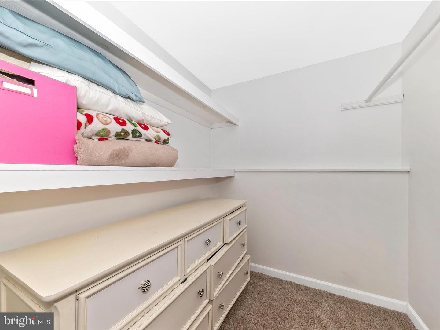 19005 Dowden Circle photo 38