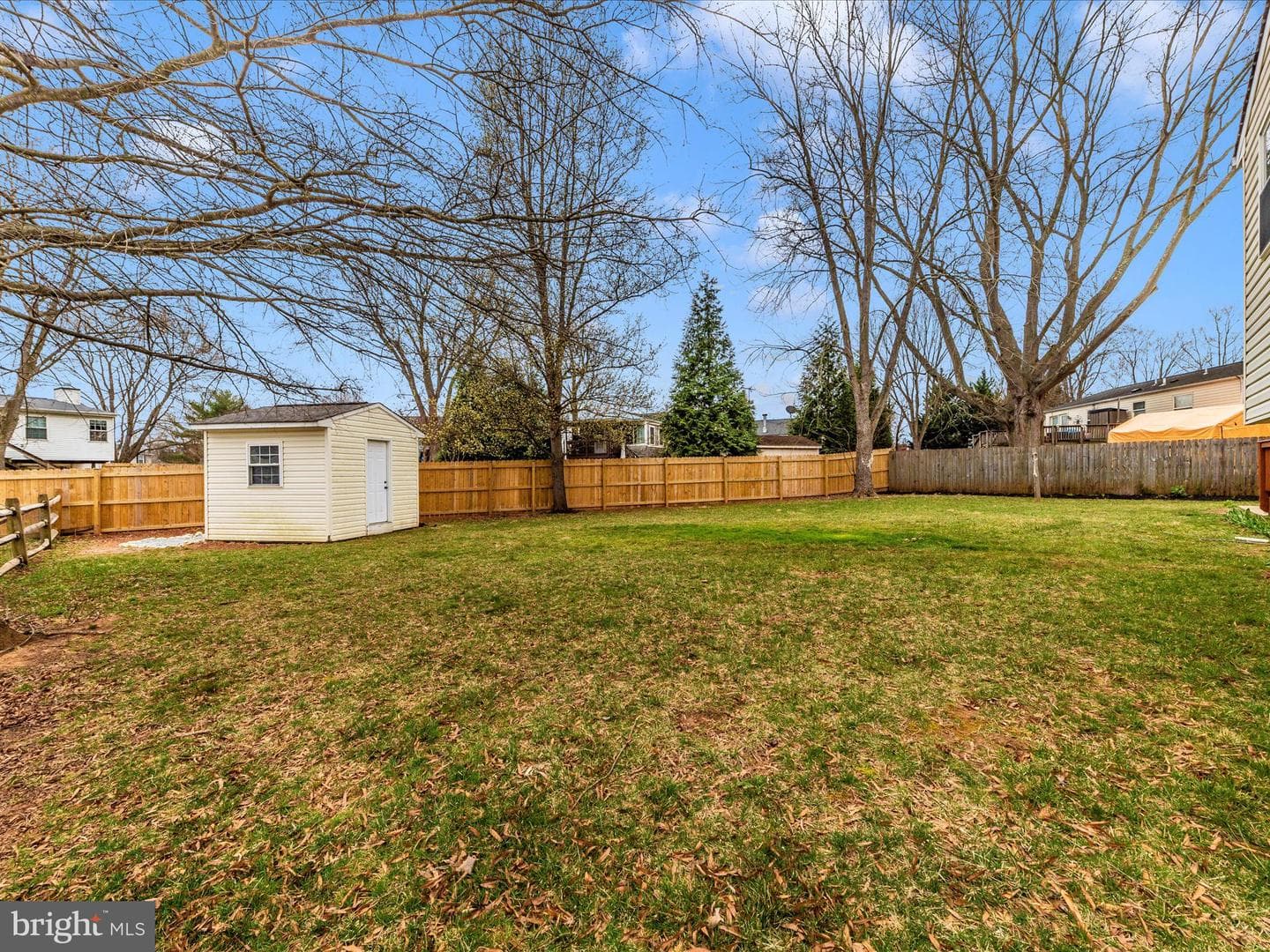 19005 Dowden Circle photo 47