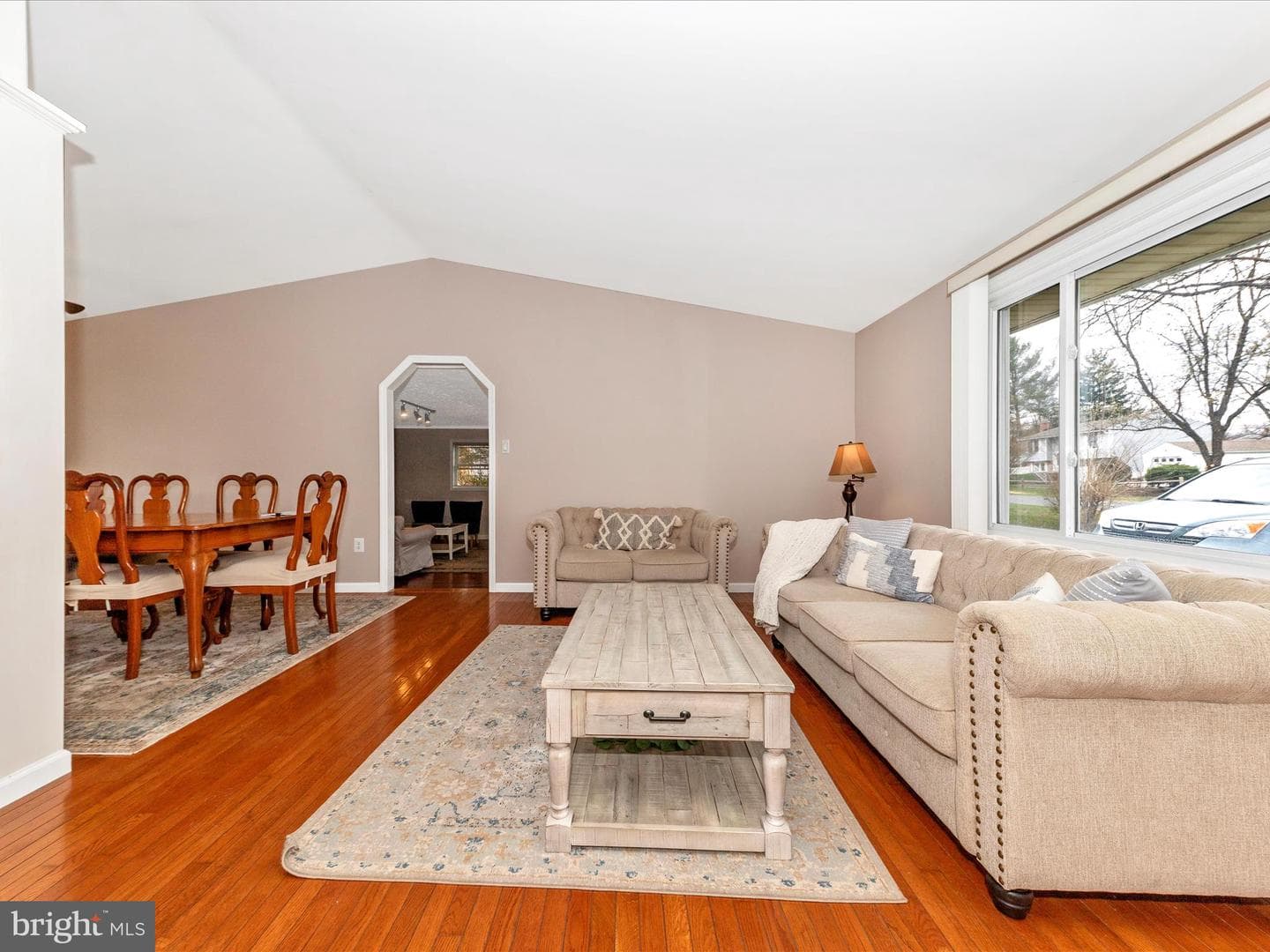 19005 Dowden Circle photo 5