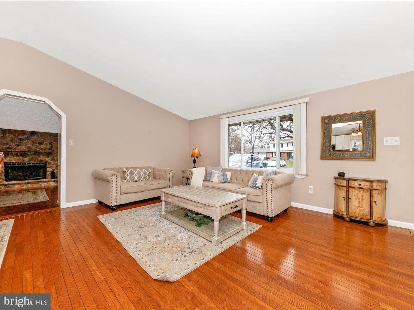 19005 Dowden Circle photo 6