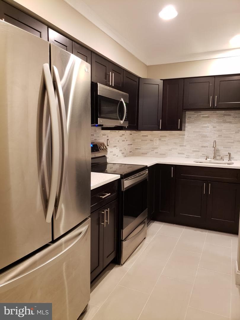 3046 Ohara Place photo 3
