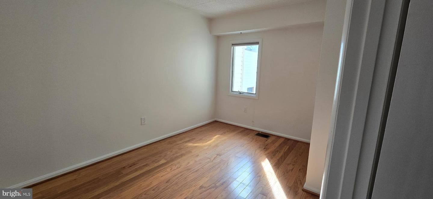 18276 Windsor Hill Drive #405 photo 13