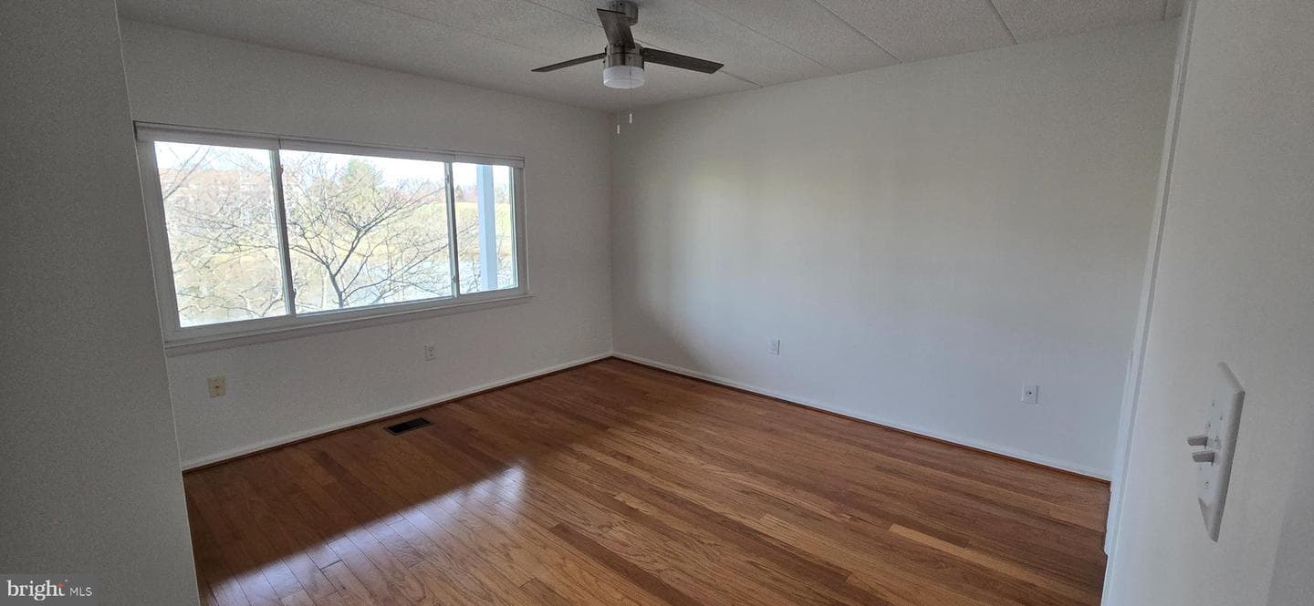 18276 Windsor Hill Drive #405 photo 17