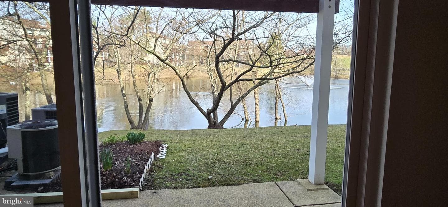 18276 Windsor Hill Drive #405 photo 9