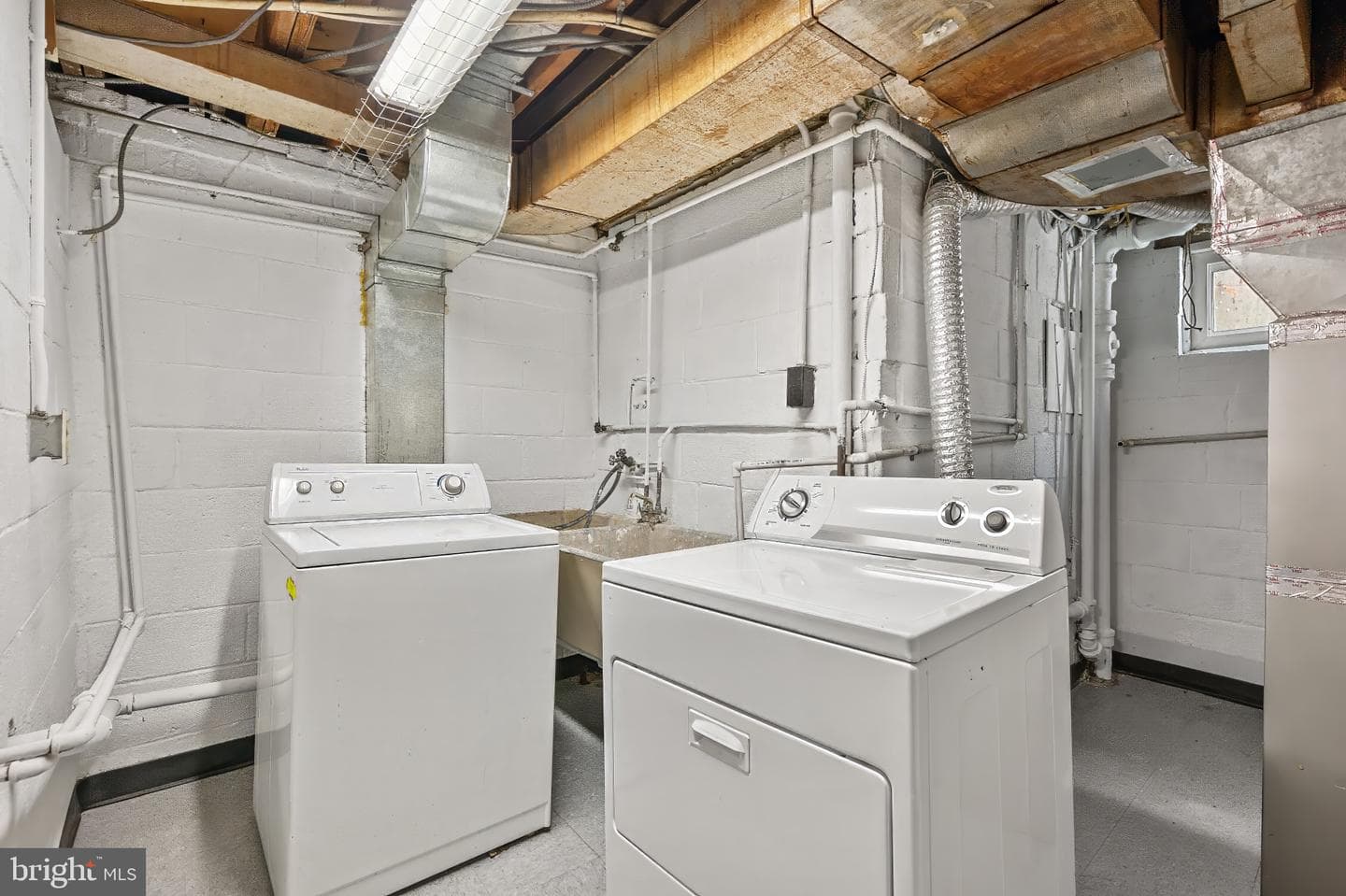 9704 Lorain Avenue photo 31