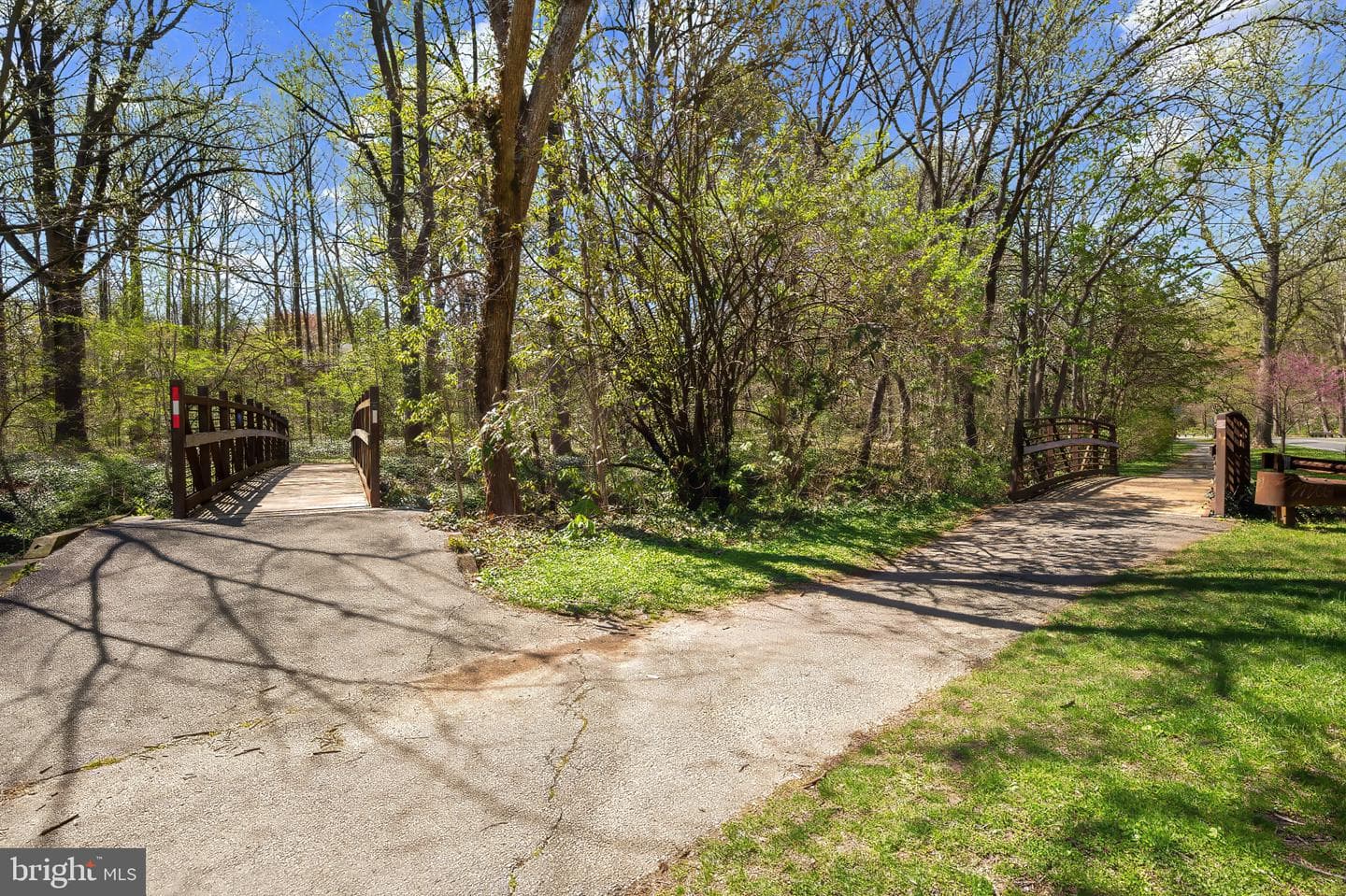 9704 Lorain Avenue photo 40