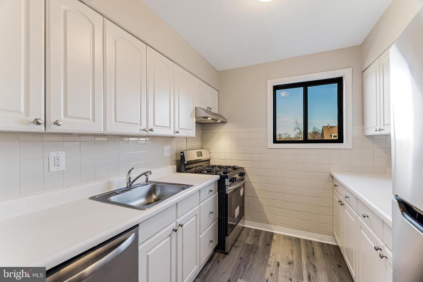11507 Amherst Avenue #202 photo 2