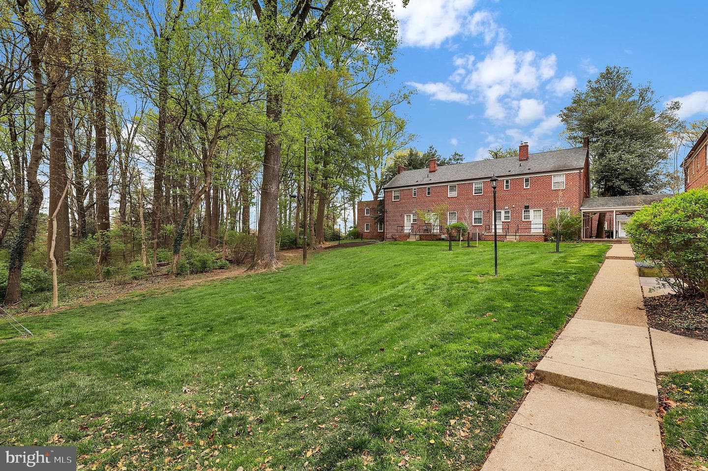 1708 E West Highway #1708 photo 14