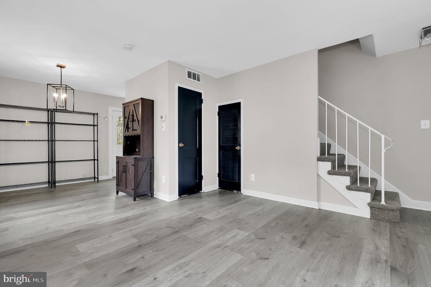 1708 E West Highway #1708 photo 7