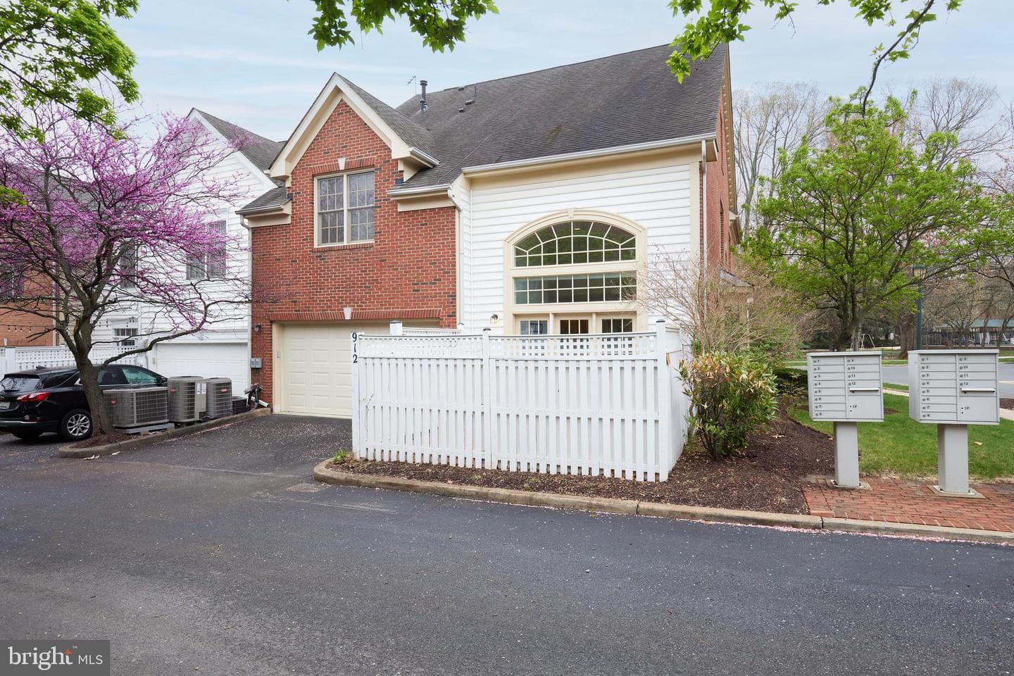 912 Oak Knoll Terrace photo 11