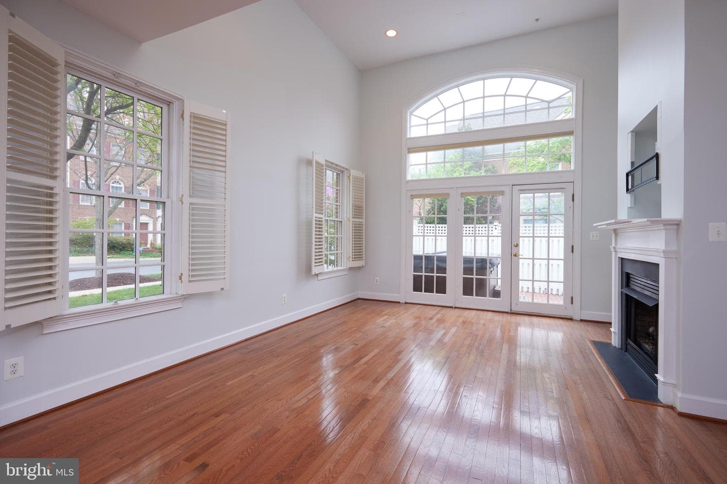 912 Oak Knoll Terrace photo 26