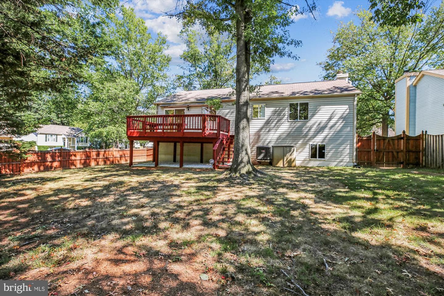 11528 Dragonfire Way photo 2