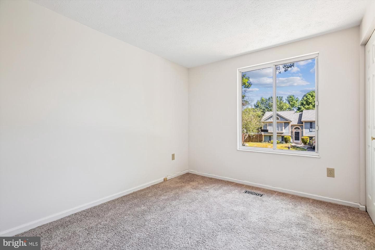 11528 Dragonfire Way photo 47