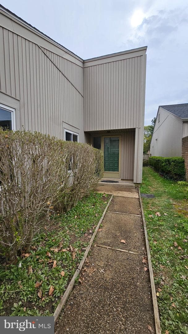 19117 Brooke Grove Court photo 2