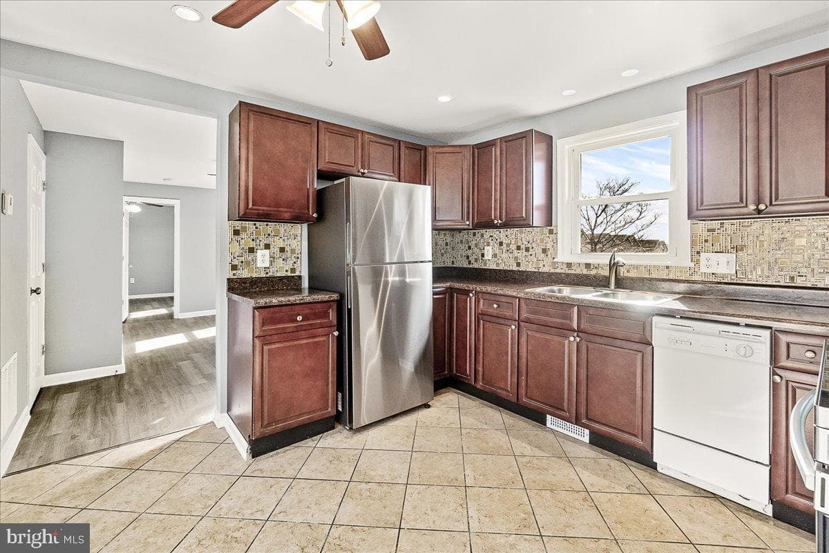 22310 Clarksburg Road photo 12
