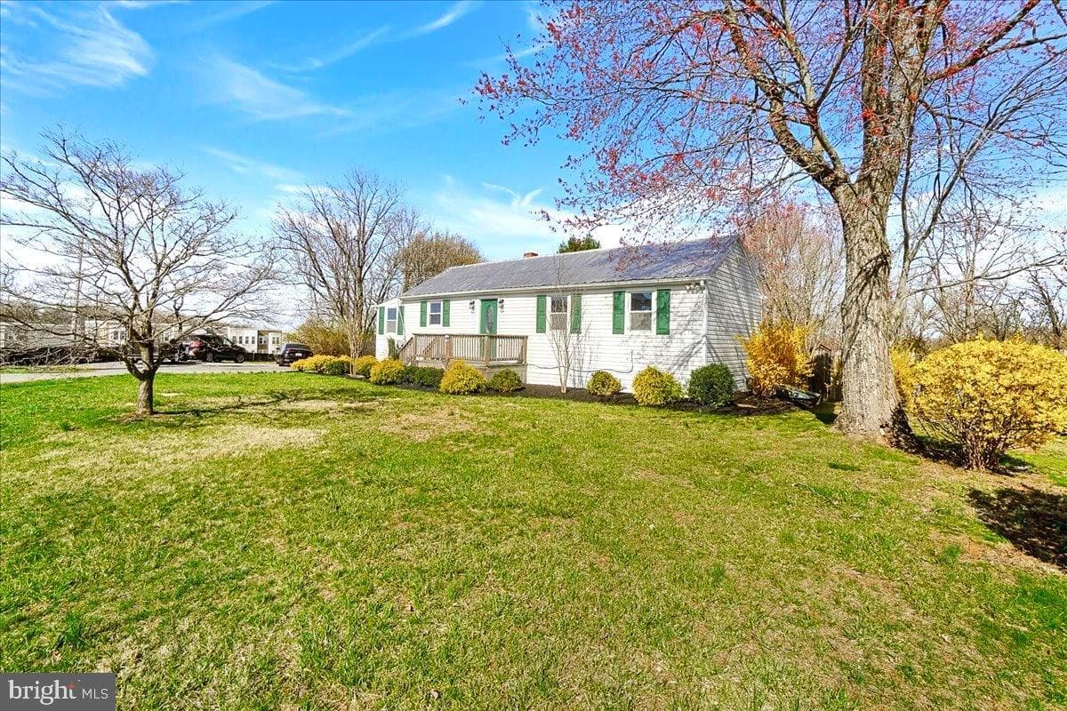 22310 Clarksburg Road photo 2