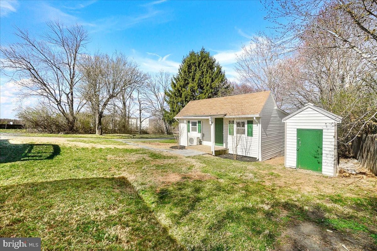 22310 Clarksburg Road photo 3