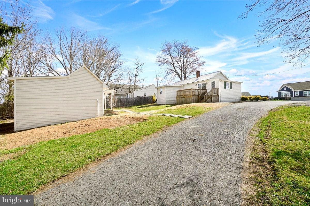 22310 Clarksburg Road photo 30