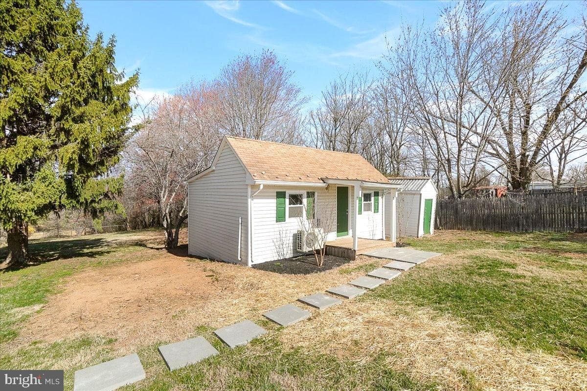 22310 Clarksburg Road photo 31