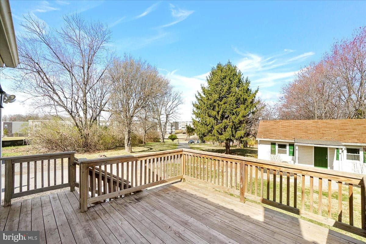 22310 Clarksburg Road photo 6