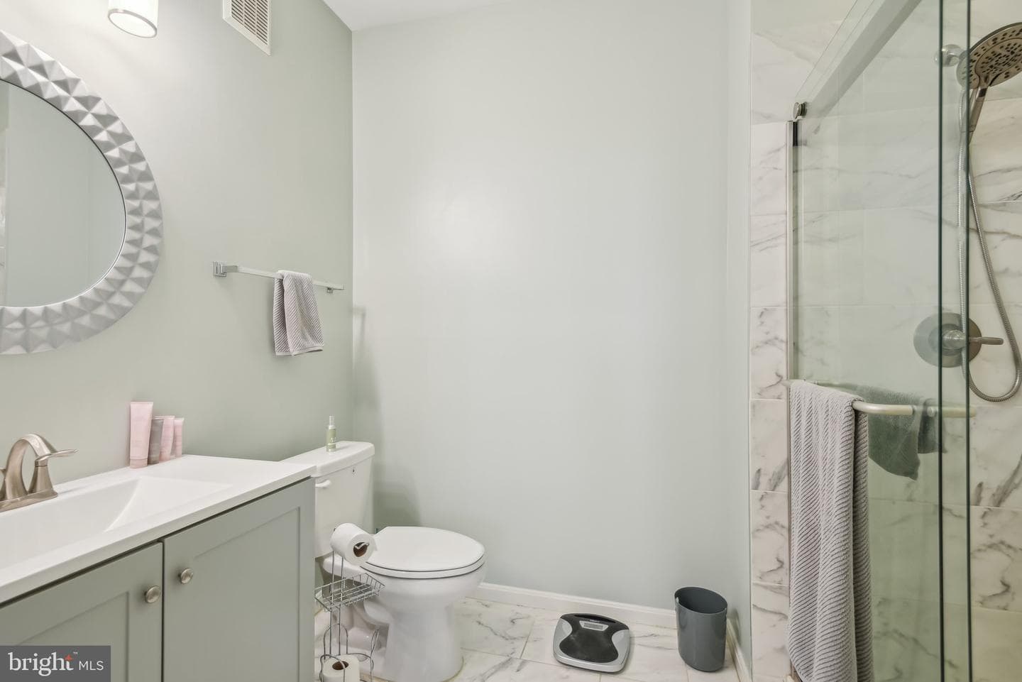 531 Lawson Way #108 photo 17