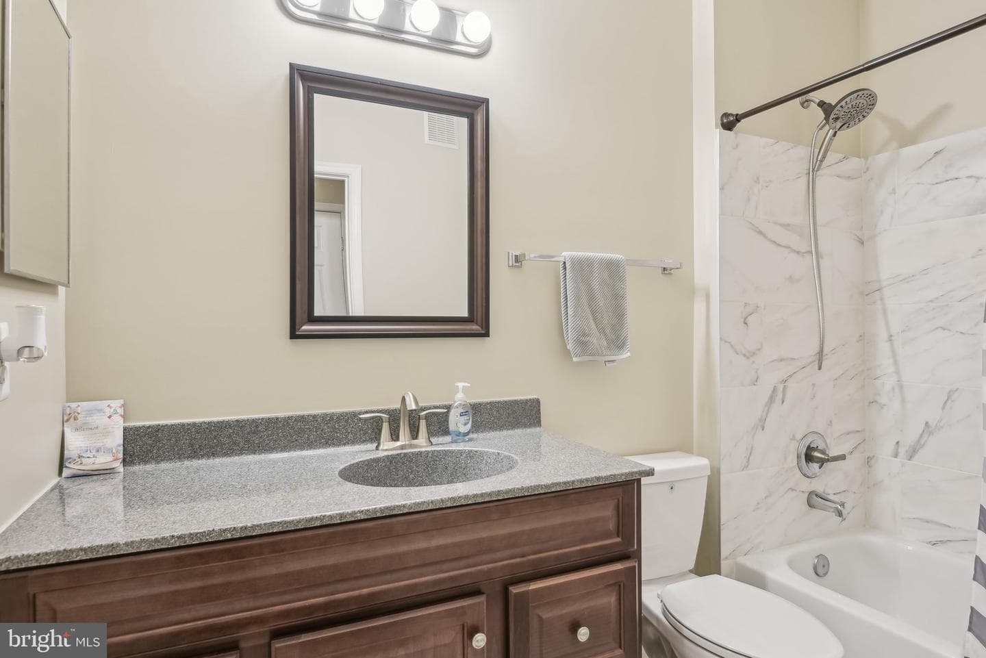 531 Lawson Way #108 photo 18